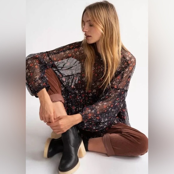 Free People Open Back Sweet Heart Top Medium - Picture 4 of 10